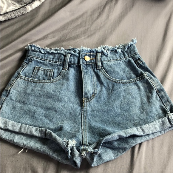 Brandy Melville Pants - Brandy Melville Shorts Size Small